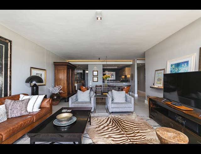 3 BEDROOM APARTMENT FOR SALE IN BEACHFRONT